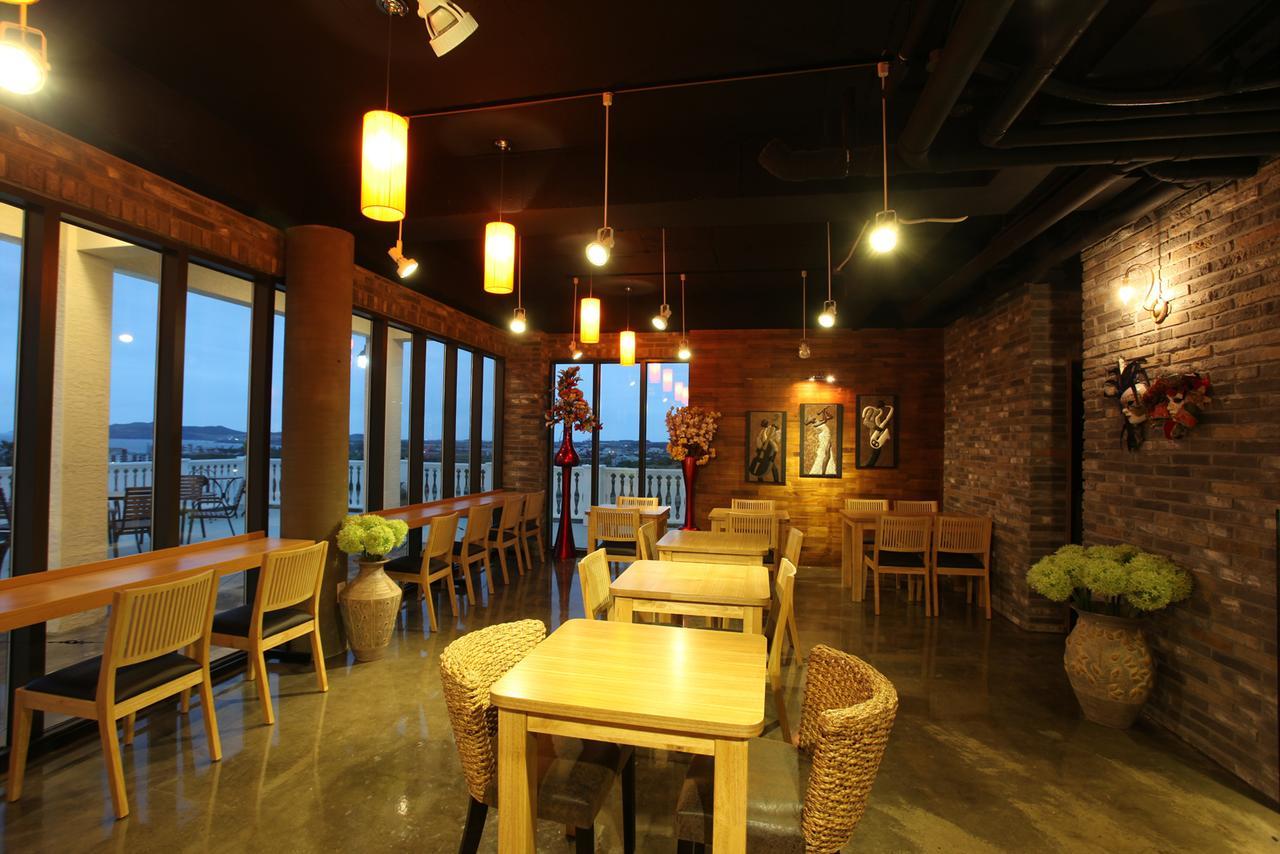 Jeju The Ocean Hill Pension ซอกวีโพ ภายนอก รูปภาพ